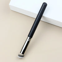 270 concealer brush