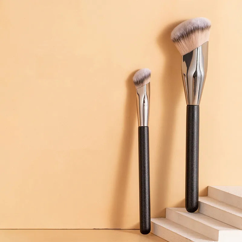 Oblique Foundation Brush - Beauty Bae