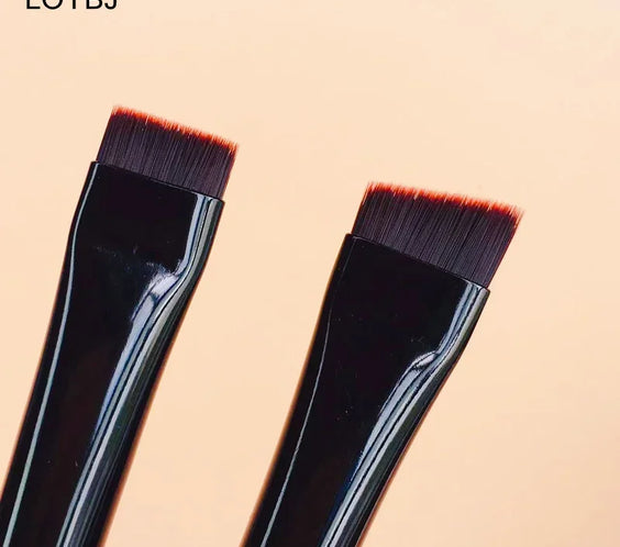 Thin Angled Brow Brush