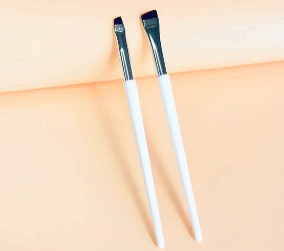 Thin Angled Brow Brush