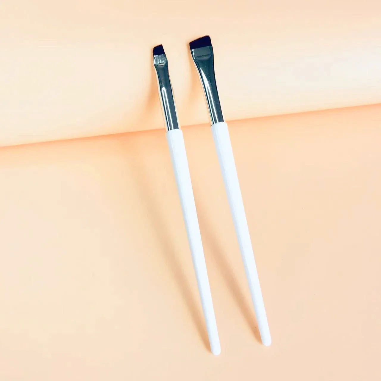 Thin Angled Brow Brush