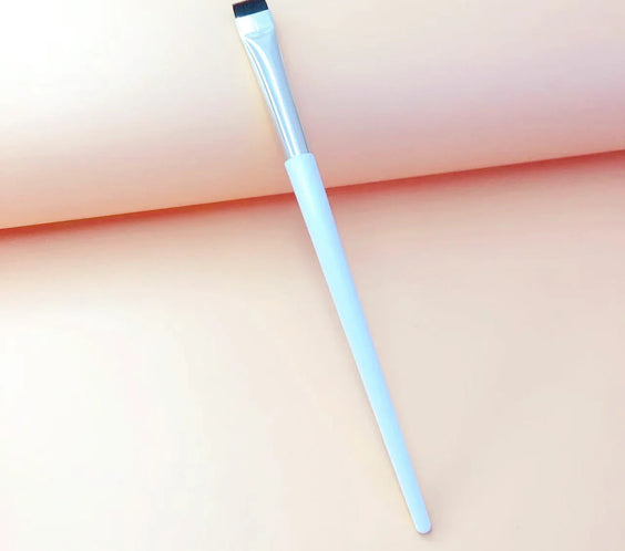 Thin Angled Brow Brush
