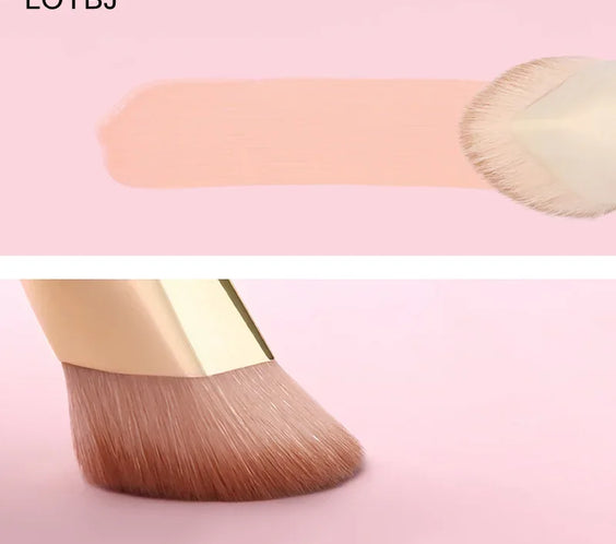 Oblique Foundation Brush