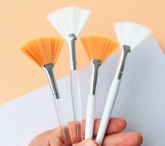 Fan Nylon Foundation Brush