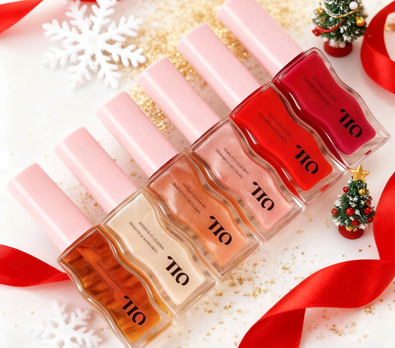 Lip Oil Moisturizing Balm 8ml clear tube with glossy mineral-based formula label and 8ml marking