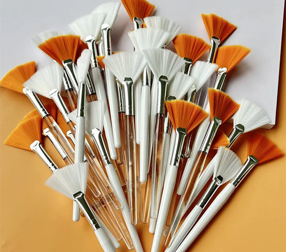 Fan Nylon Foundation Brush with thin nylon fan bristles plated aluminum ferrule 14.6cm plastic handle pack options 10 20 50