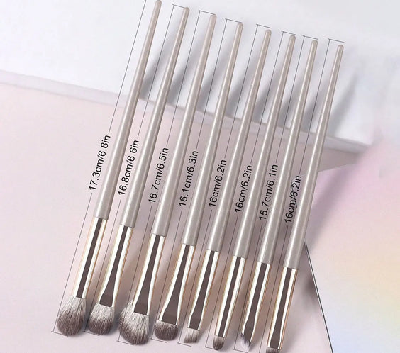 Champagne Wool Eye Brush Set