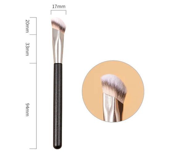 Oblique Foundation Brush