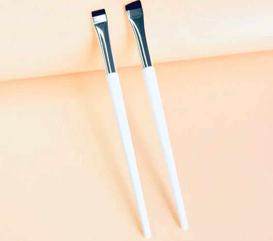 Thin Angled Brow Brush