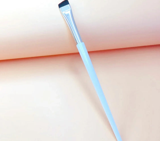 Thin Angled Brow Brush