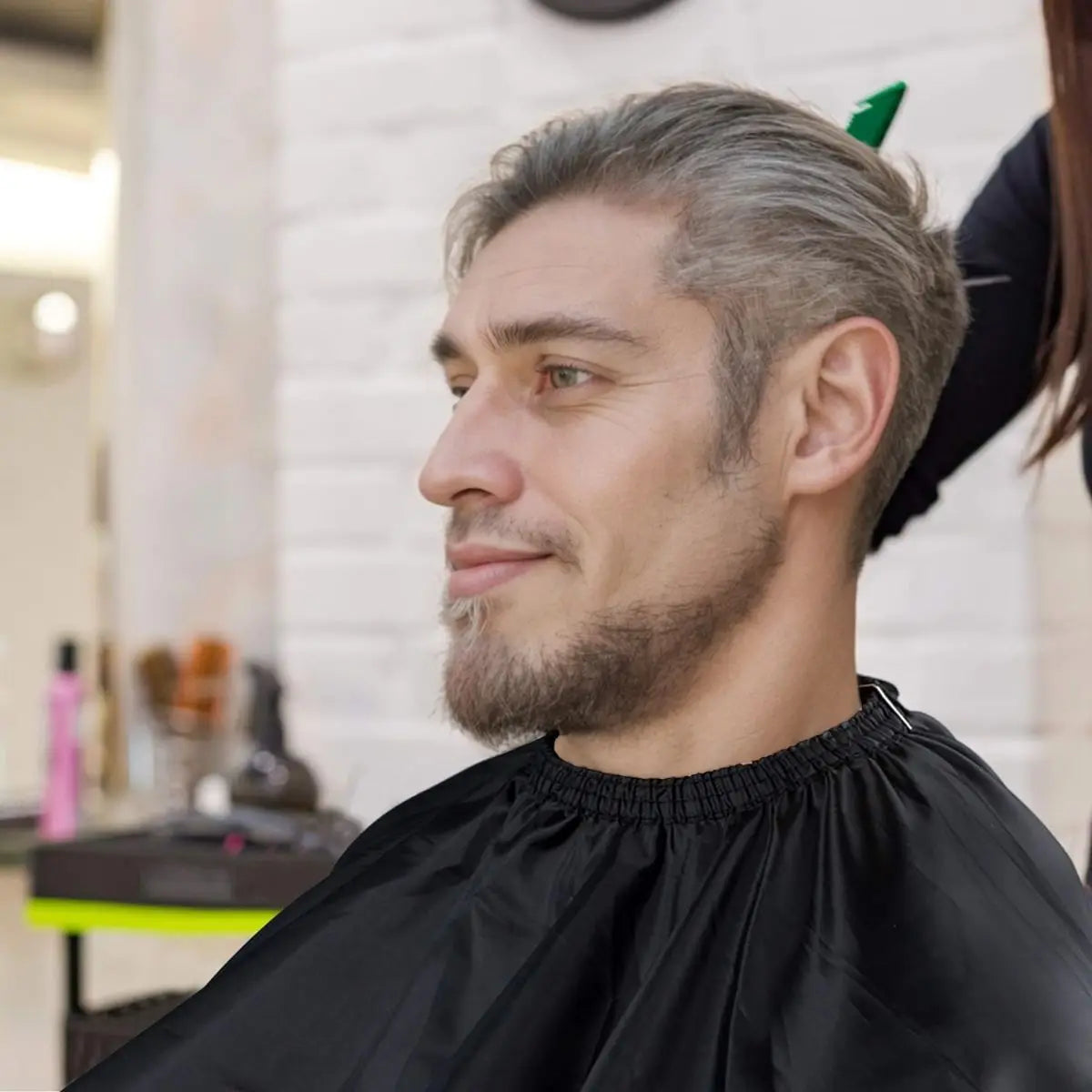 Black Polyester Salon Cape - Beauty Bae