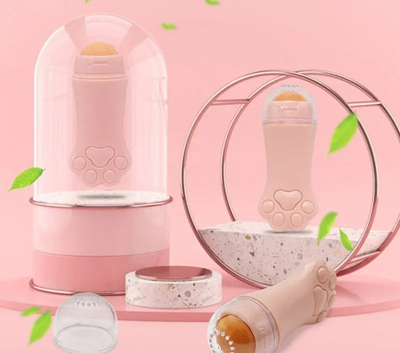 Cat Paw Oil Absorbing Roller – Portable Face Oil Remover.