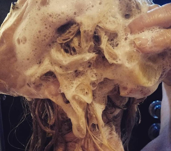 Charcoal Spa Solid Shampoo - 60g.