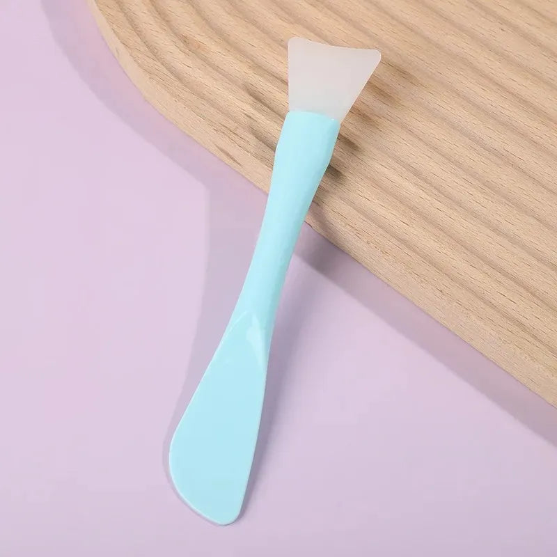 Soft Silicone Face Mask Applicator Brush	Mess-Free & Even Application.