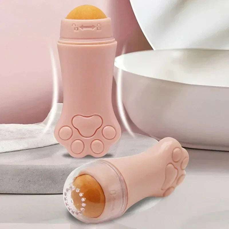 Cat Paw Oil Absorbing Roller – Portable Face Oil Remover.