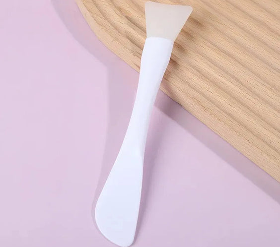Soft Silicone Face Mask Applicator Brush	Mess-Free & Even Application.